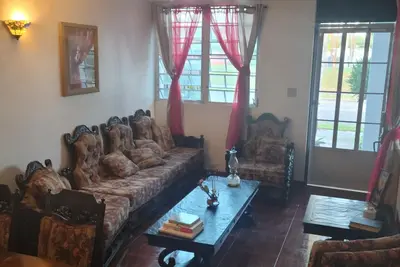 Image de Vintage 3 bedroom 2 bathroom house in private Brisas Del Laurel Gated community