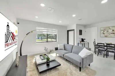 Image de New house in Miami| Casa Calle 19 By Dream Vacation