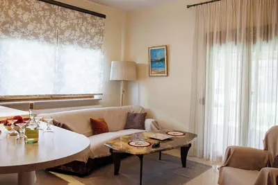 Image de Anastasia's Kastoria Cozy Modern Garden Retreat