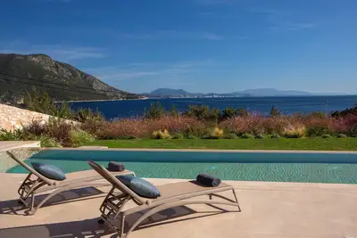 Image de Amber by the sea – Elegant Villa with amazing view and XLarge Infinity Pool