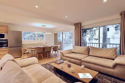 Image de Courchevel 1850 : Élégant Apt. Neuf à 3 min des Pistes, Parking Inclus