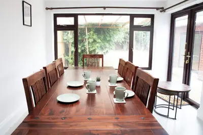 Image de 3br Stays 10 Mins from Legoland/Ascot/Heathrow - Free Wi-Fi/Parking