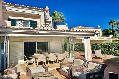 Image de Villa Cypress Vilamoura – 3-Bed Villa w/ Terrace and Pool Access -Cleverdetails