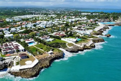 Image de Oceanfront Villa with Pool in Ocean Village Deluxe