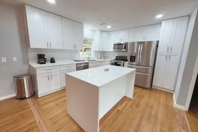 Image de Family Home near Airport and Downtown