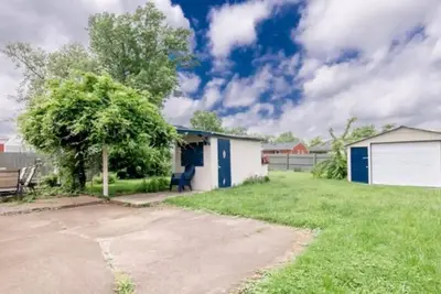 Image de “Modern 1br/1ba Retreat Near Louisville Attractions – Comfort & Convenience! ”