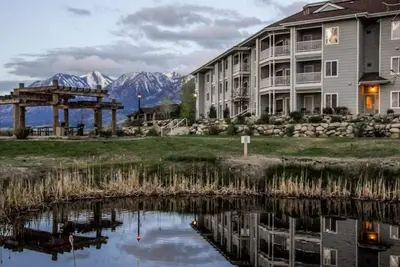 Image de Beautiful One Bedroom Suite at Holiday Inn David Walley's Resort. Amazing Views!