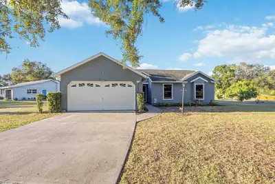 Image de Suncoast villa 3-bed 2 bath pool house with open floor living room and lanai