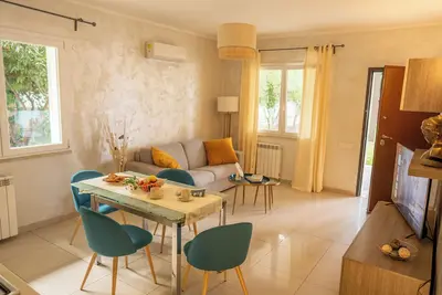 Image de New Charming 2-Bedroom Apartment in Private Roman Villa Oasis