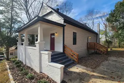 Image de Magic City Manor: Groups/Driveway/Game Room/Wifi