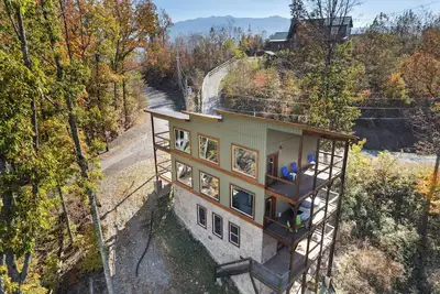 Image de Cozy 2bedroom Chalet Village Luxury Cabin close to Ober, Downtown, Smoky Mtns