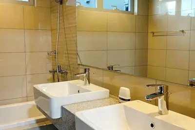 Image de Bgc Uptown 2br: Skyline View with balcony