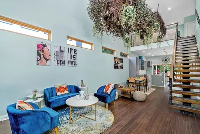 Image de BullCity Floating Garden by Duke & Dpac - Downtown