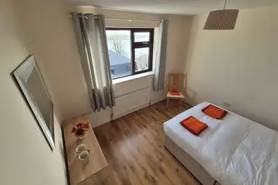 Image de 4 Rooms in Shared Private Residence only 5 mins walk to City centre.