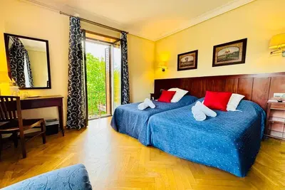 Image de Chambre « Habitation Supérieure avec Balcon » avec terrasse partagée, Wi-Fi et climatisation