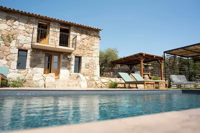 Image de Bergerie avec vue panoramique et piscine privée