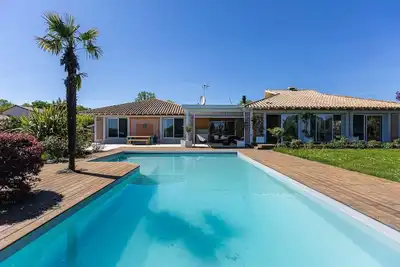 Image de Villa D'Exception À 10 Minutes De Bordeaux