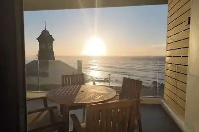 Image de 2-Bed Muizenberg Apartment Sea View Home