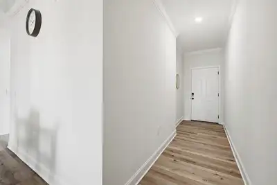 Image de Relaxing 2br Home w/ Contemporary Style