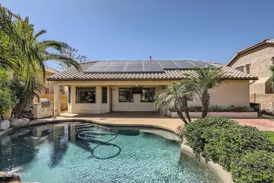 Image de Private Poolside Paradise