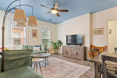 Image de Historic south park gem - close to Ud, Mvh & more.