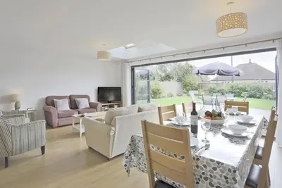 Image de 3 Bed in Reydon (oc-hspind)
