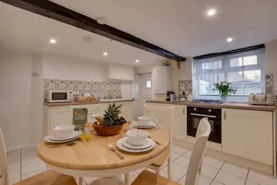 2 Bed in Whitby (oc-w451)