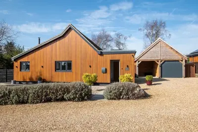 Image de 3 Bed in Hindolveston (oc-1986)