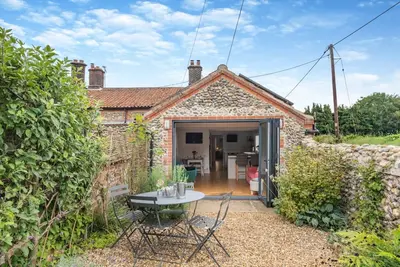 Image de 2 Bed in Holt (oc-2027)