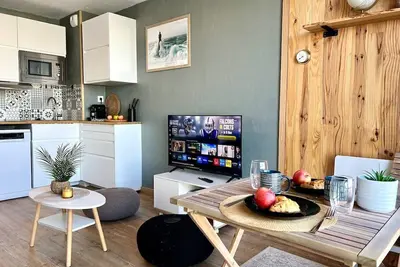 Image de Studio vue sur le Port Olona! 2 adultes 2 enfants