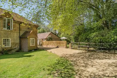 Image de 2 Bed in Landford (oc-l31877)