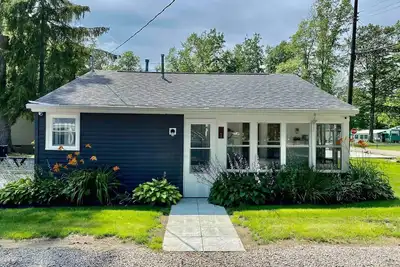 Image de Endless Summer Cottage - walk to the Gotl strip