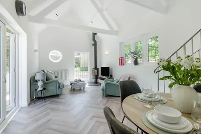 Image de 2 Bed in Kemble (oc-t32197)