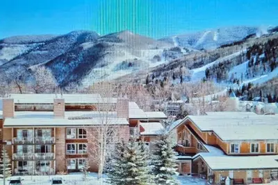 Image de Vail 2-bedroom condo 5 minute private shuttle to Lionshead lift