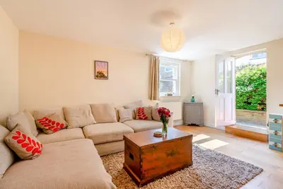 Image de 2 Bed in Whitstable (oc-p32035)