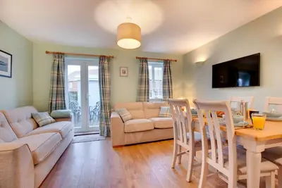 2 Bed in Whitby (oc-w502)