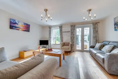 Image de 3 Bed in Mumbles (oc-hh386)