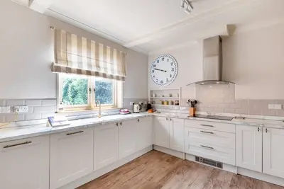 Image de 5 Bed in Doddington (oc-h32213)