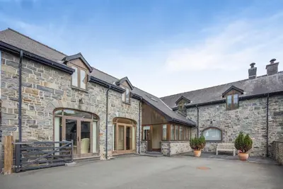 Image de 4 Bed in Talybont (oc-y32384)