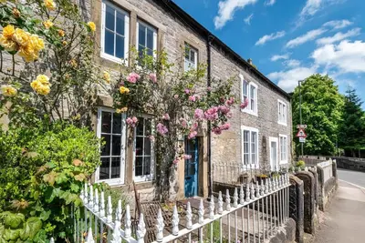 2 Bed in Bakewell (oc-dcrose)