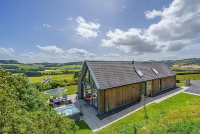 Image de 2 Bed in Newburgh (oc-g32594)