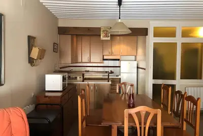 Image de Apartamento edificio europa zona media 8 pax View