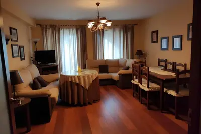 Image de Casa Amplia en Sierra Nevada  8 Pax urbanizacion los  copos cerca de las pistas