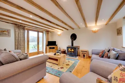 Image de 2 Bed in Guestling (oc-rh1142)