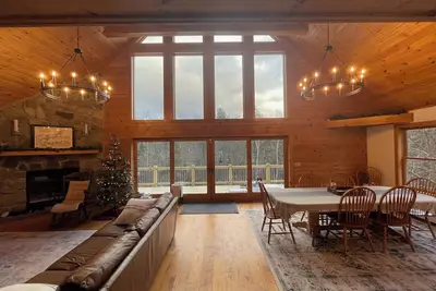 Image de Charming 5-bedroom chalet in Newry perfect for your getaway