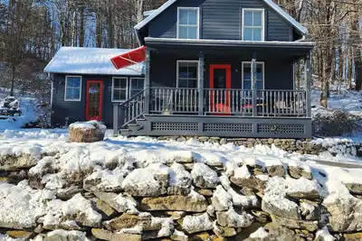 Image de 2-bedroom cottage close to skiing with gas fireplace