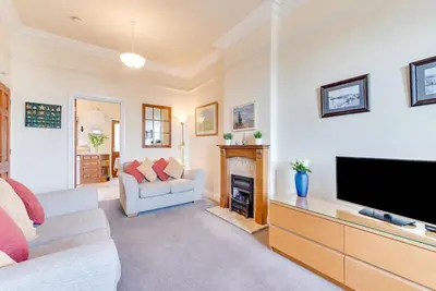 Image de 2 Bed in Swanage (oc-wy491)