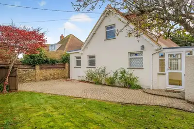3 Bed in Bembridge (oc-s33085)