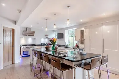 Image de 6 Bed in Menston (oc-w32974)