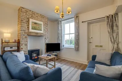 Image de 2 Bed in Swanage (oc-wy465)